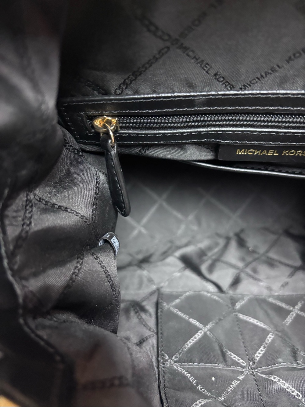 Michael Kors Black Pebbled Leather Hobo Shoulder Bag with Gold Hardware - Picture 12 of 16